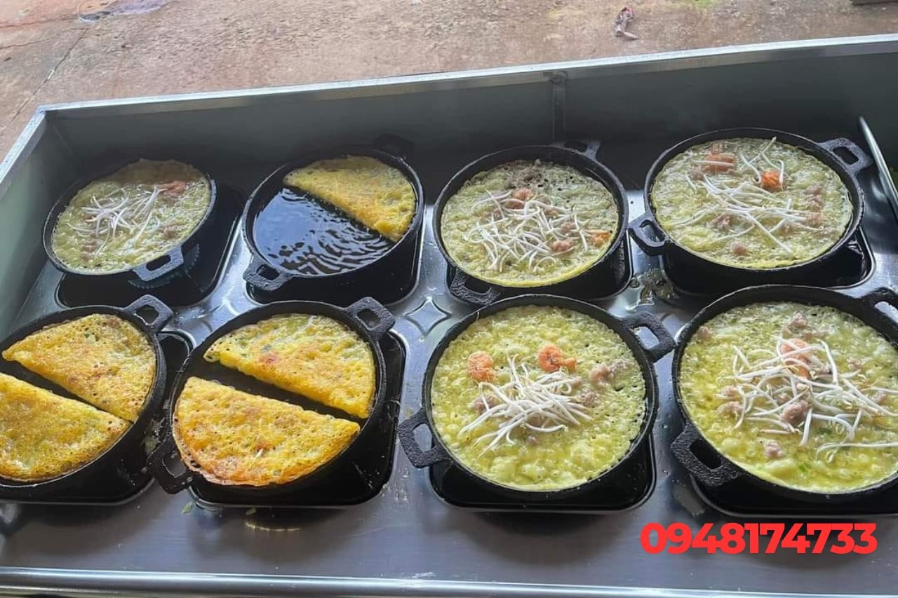 cach-chien-banh-xeo-mien-trung-dung-cach-nhat